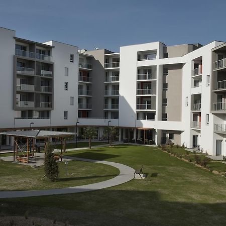 Aparthotel Domitys Le Palmier Du Roi Pau Habitación foto